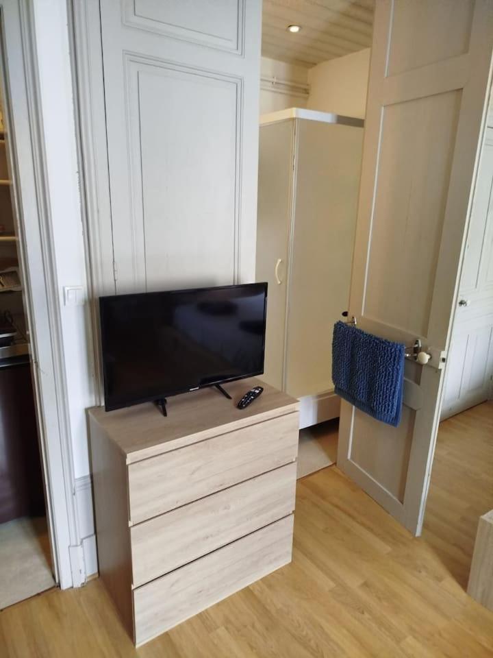 Le Carnot 2 Appartement Besançon Buitenkant foto